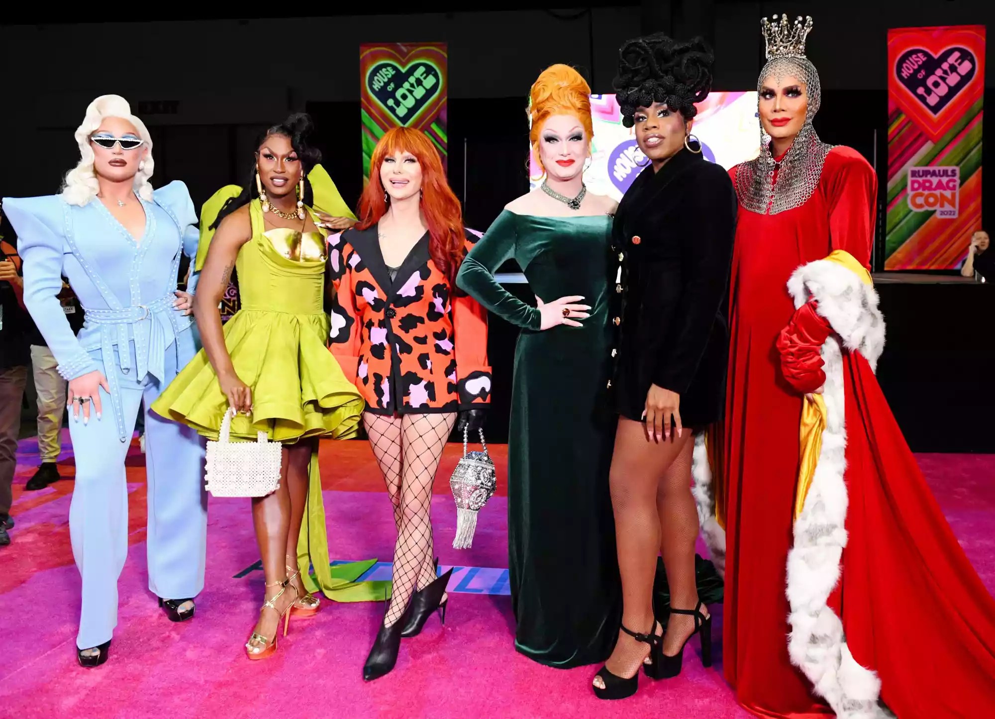 LOS ANGELES, CALIFORNIA - MAY 13: Cast members The Vivienne, Shea Couleé, Trinity The Tuck, Jinkx Monsoon, Monét X Change and Raja of &ldquo;RuPaul&rsquo;s Drag Race All Stars&rdquo; Season 7 attend RuPaul&rsquo;s DragCon at Los Angeles Convention Center on May 13, 2022 in Los Angeles, California. (Photo by Chelsea Guglielmino/WireImage)