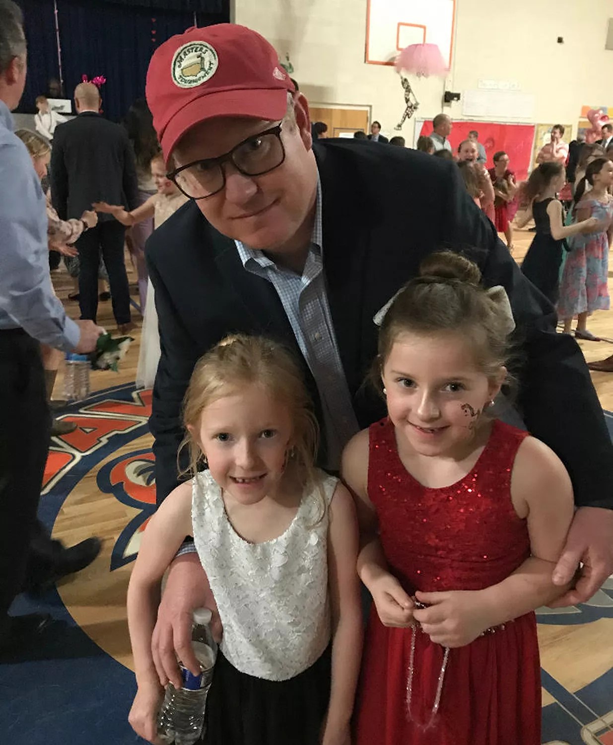 Plane passengers help dad