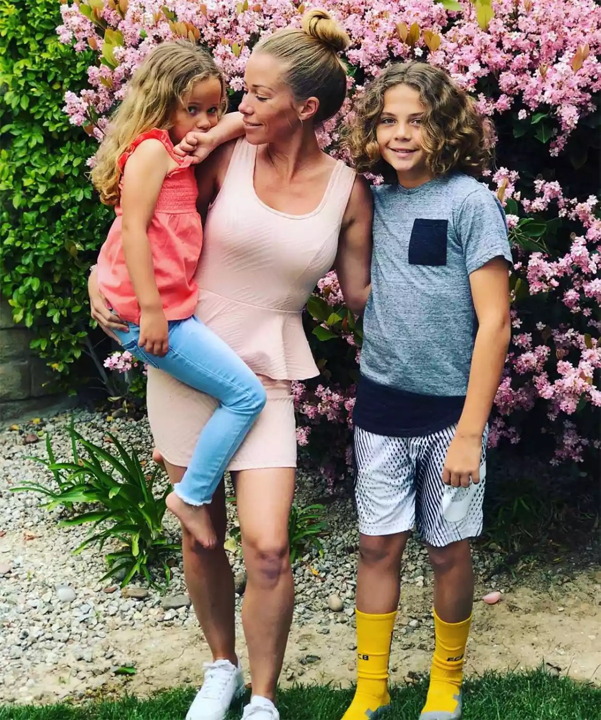 Kendra Wilkinson with her children