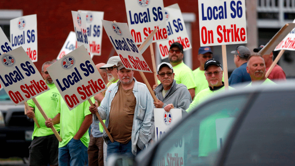 Biden backs strikers at Bath Iron Works People's World
