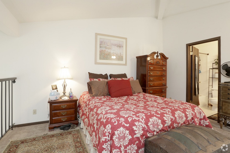 Nordic Villa Apartments Peoria, IL Professional Leasing Services, Inc.