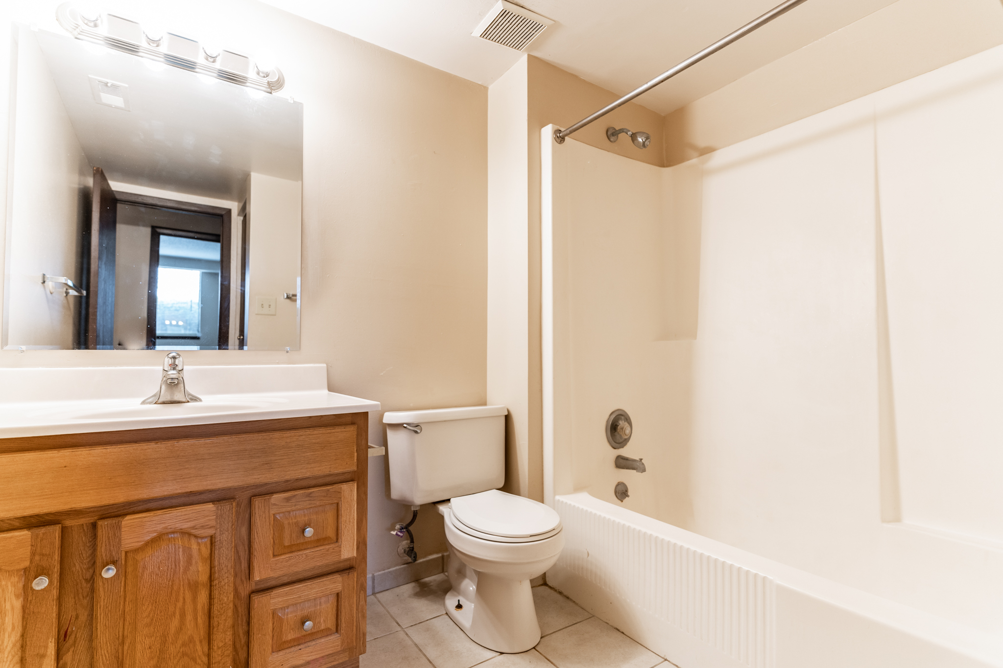 Nordic Villa Apartments Peoria, IL Professional Leasing Services, Inc.