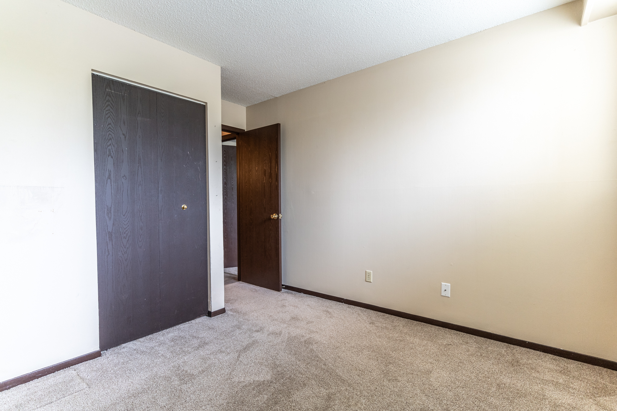 Nordic Villa Apartments Peoria, IL Professional Leasing Services, Inc.