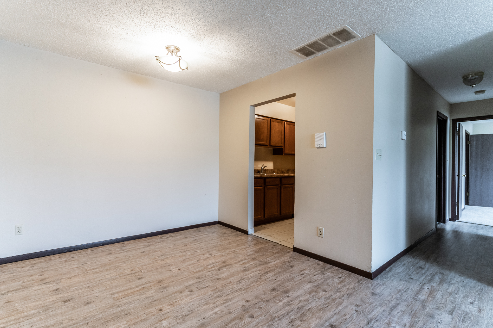 Nordic Villa Apartments Peoria, IL Professional Leasing Services, Inc.