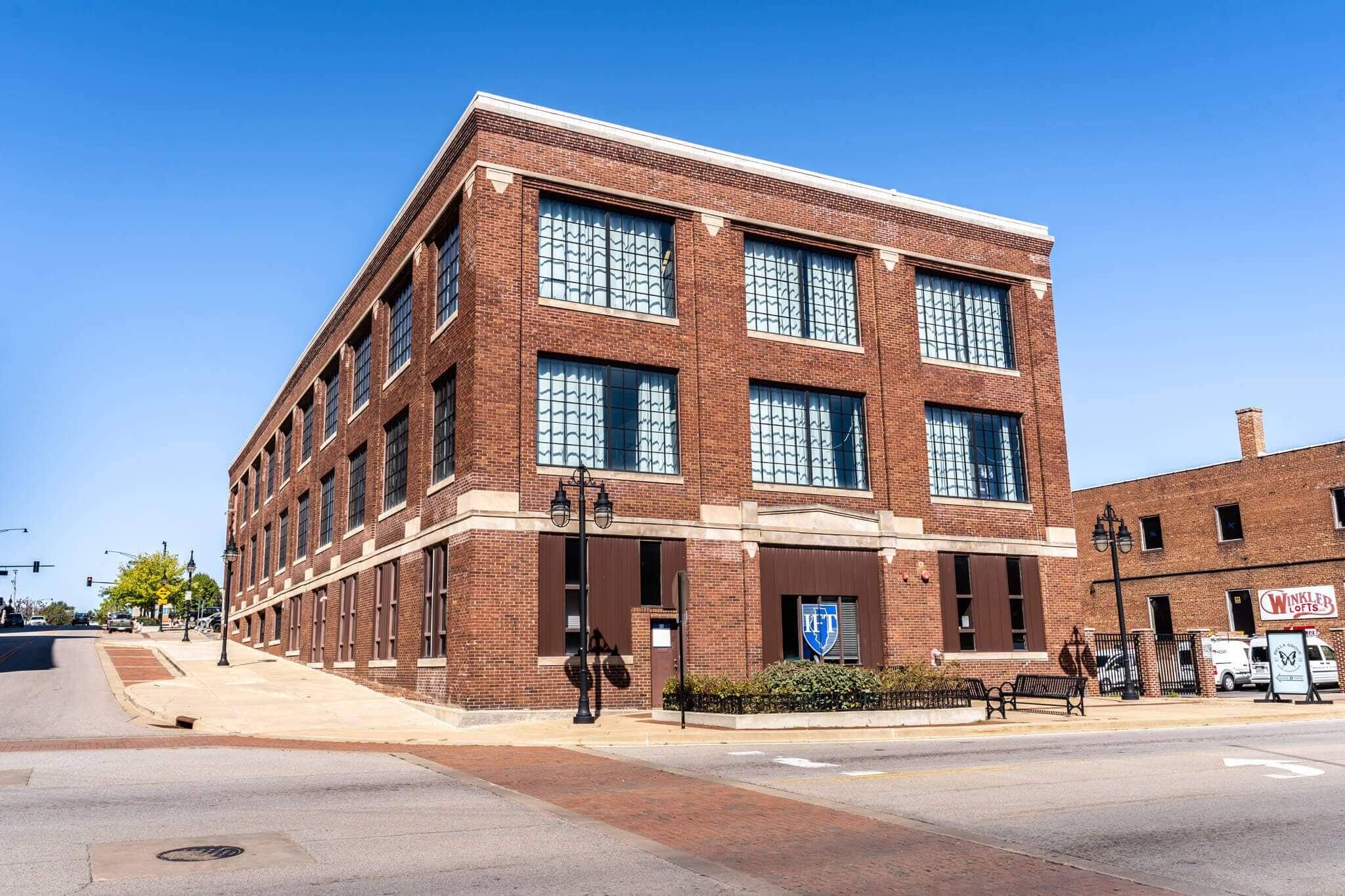 Winkler Lofts Downtown Peoria, IL Professional Leasing Services, Inc.