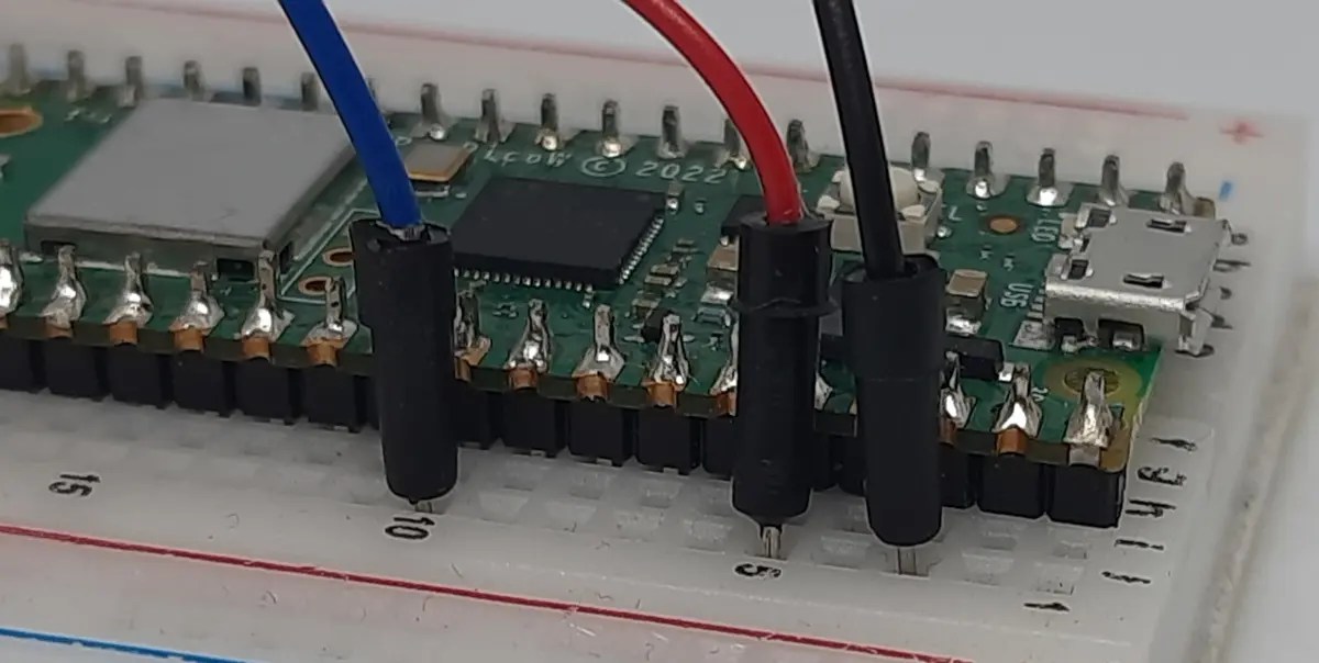How to use a Potentiometer with Raspberry PI Pico (MicroPython)