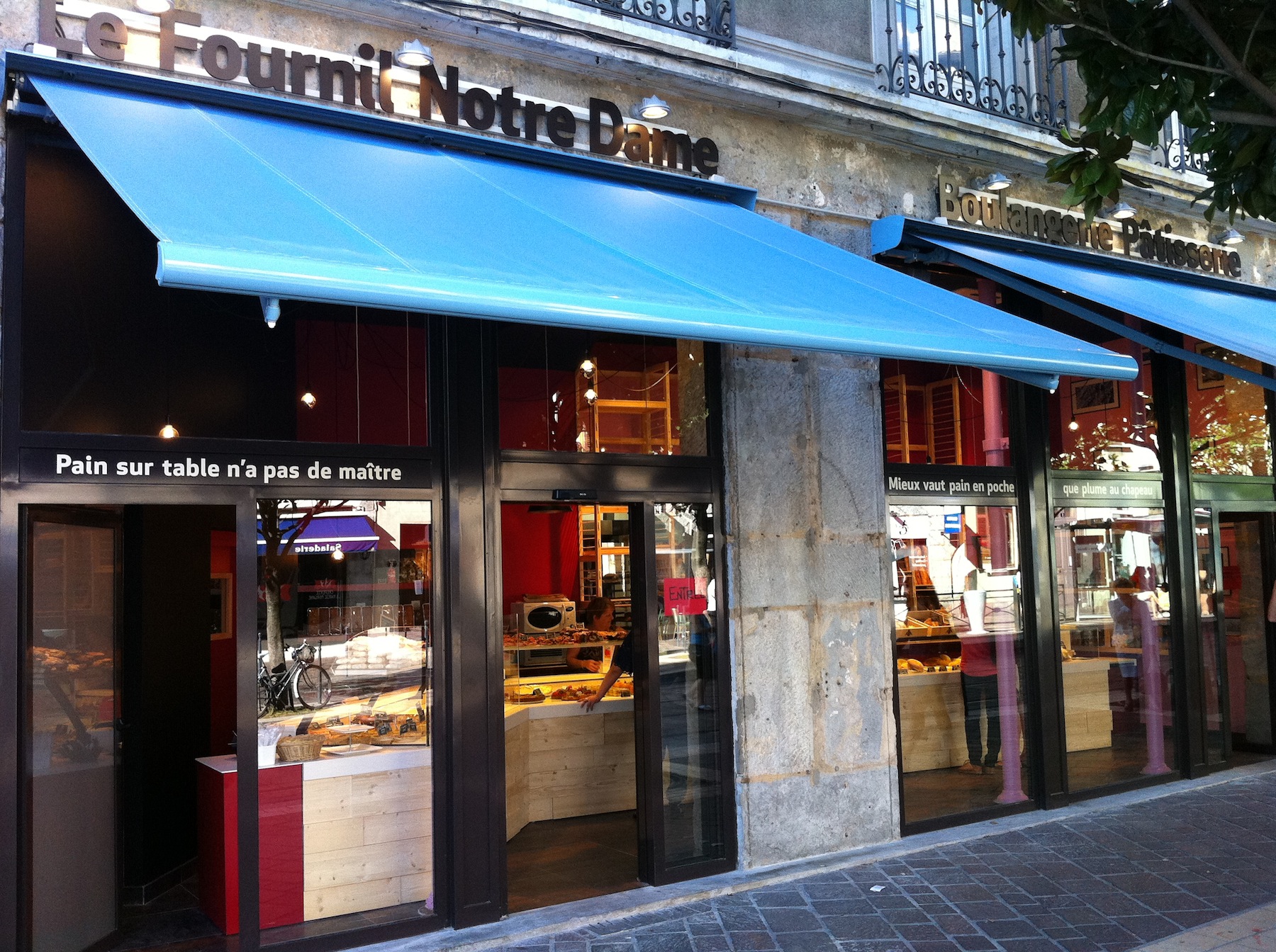 Agencement boulangerie le fournil notre dame by PEP'S Pep's création