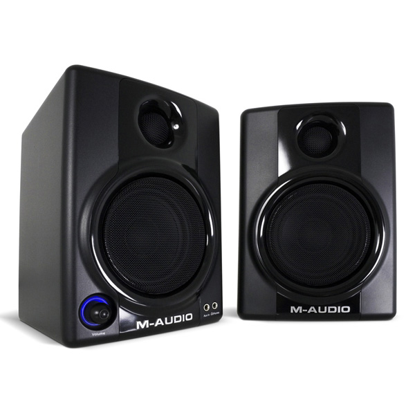 M-Audio AV30 | Lebanon | Per-vurt