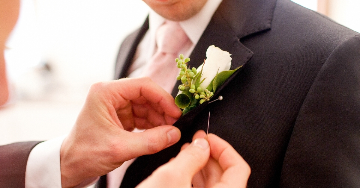 Groomsman Leaves Brother's Wedding Early For Son's Birthday AITA