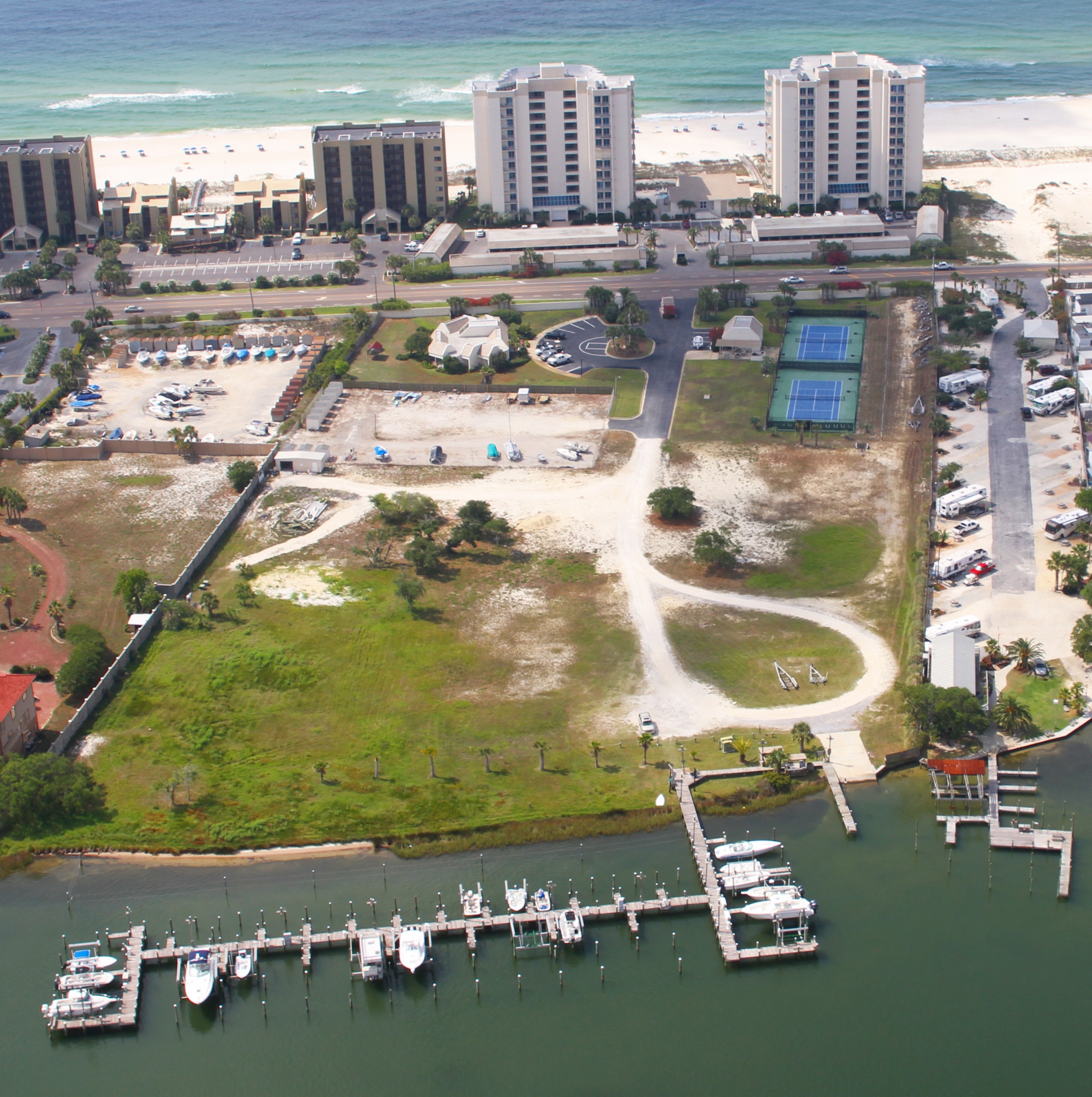 Perdido Beach and Yacht Club Amenities The Beach and Yacht Club at