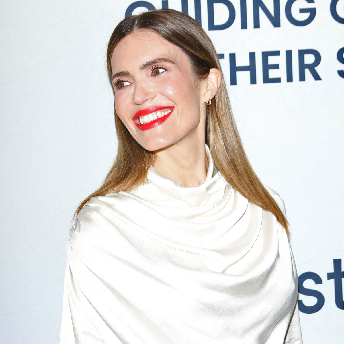 Mandy Moore Shocks Fans With Unrecognizable New Look! Perez Hilton