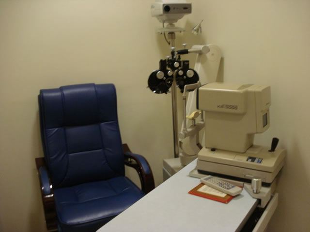 Perez Optical | Subjective Refraction