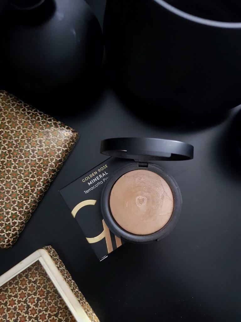 Dobry tani bronzer 9 najlepszych propozycji PerfectBasic