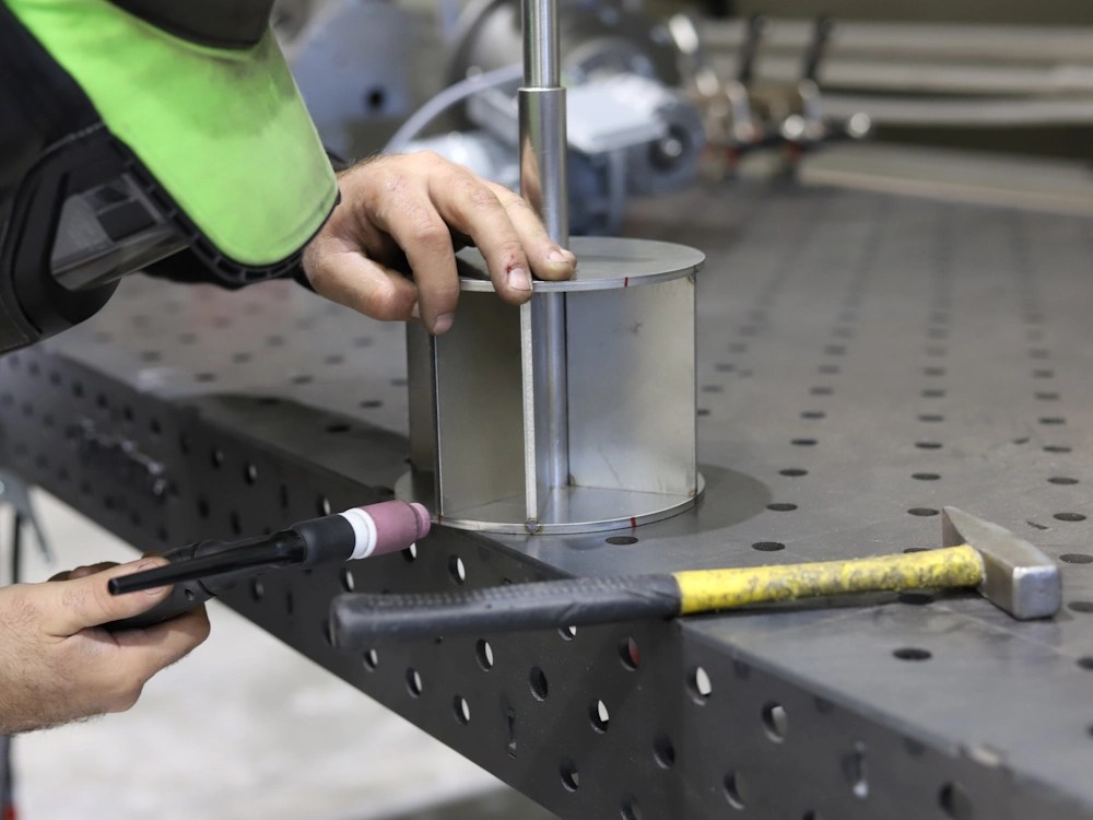 - Healthy Brew Hub An engineer manufactures an IRM coffee roasting machine.