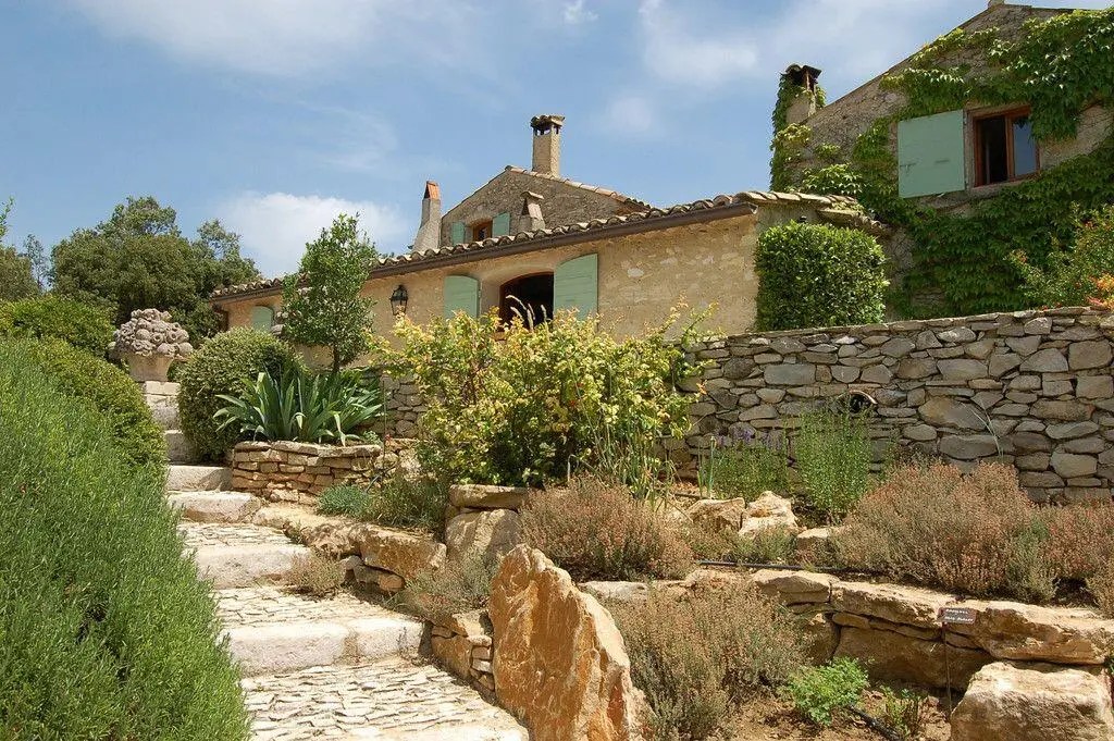 How to Avoid Buying the Wrong House in Provence