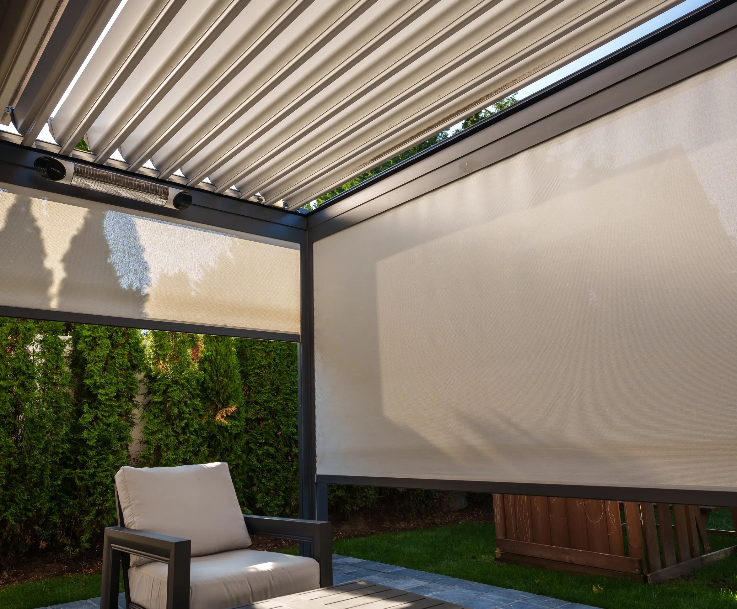 Why Louvered Pergolas Are Ideal for Outdoor Entertaining?