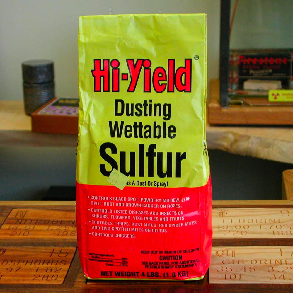 Dusting Sulfur, a sample of the element Sulfur in the Periodic Table