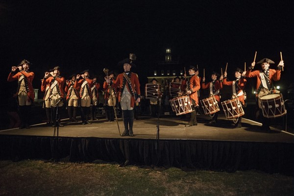 Williamsburg December 2023 Events Grand Illumination in Williamsburg