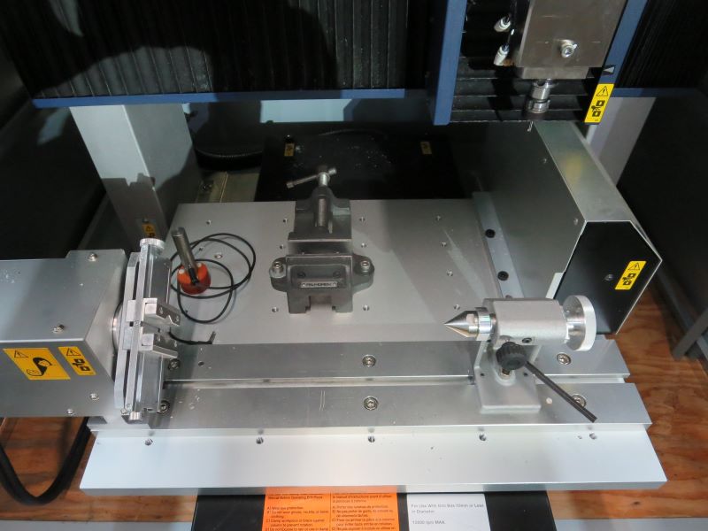 CNC MACHINING CENTERS ROLAND MDX 540SA 4 AXIS CNC TABLE TOP MILL