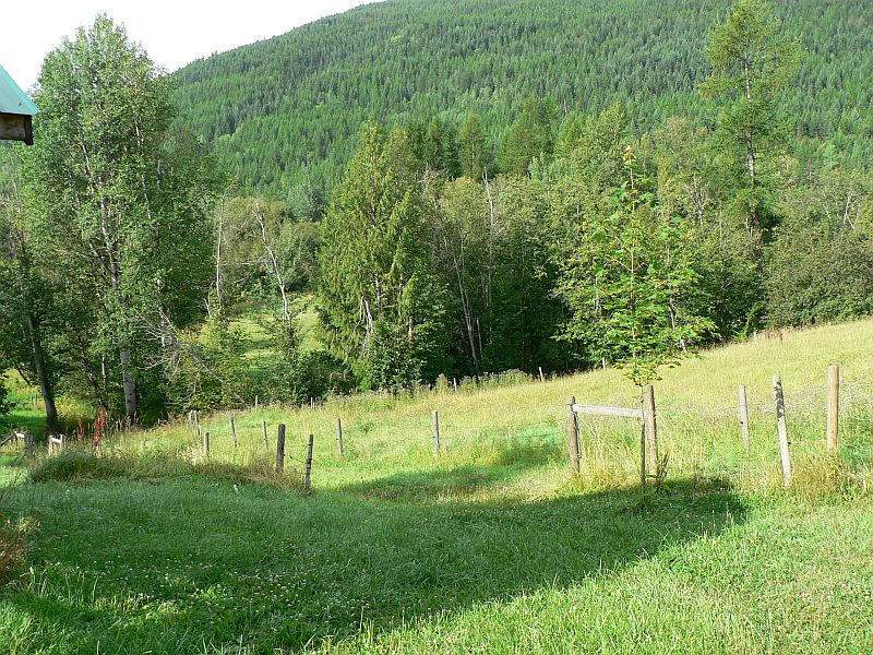 Creston farm living wants YOU!