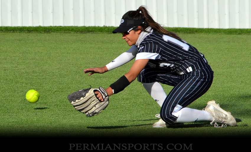 Mojo Competes In Lubbock Softball Tourney Finale