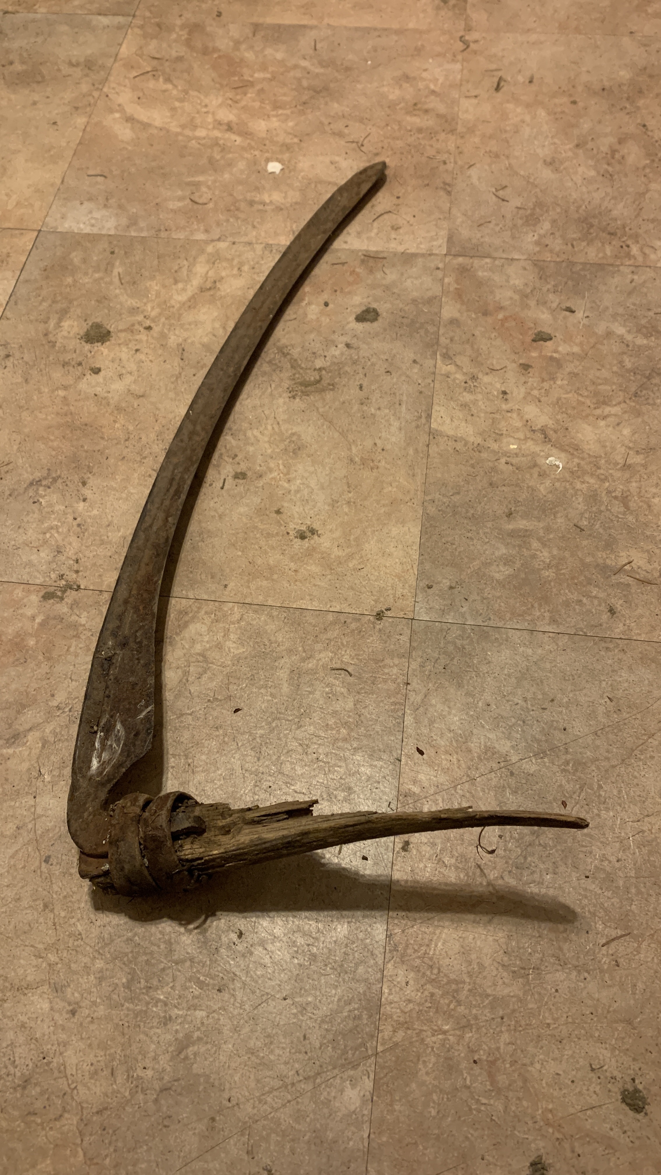 Salvageable Rusted Scythe Blade? (scythes forum at permies)