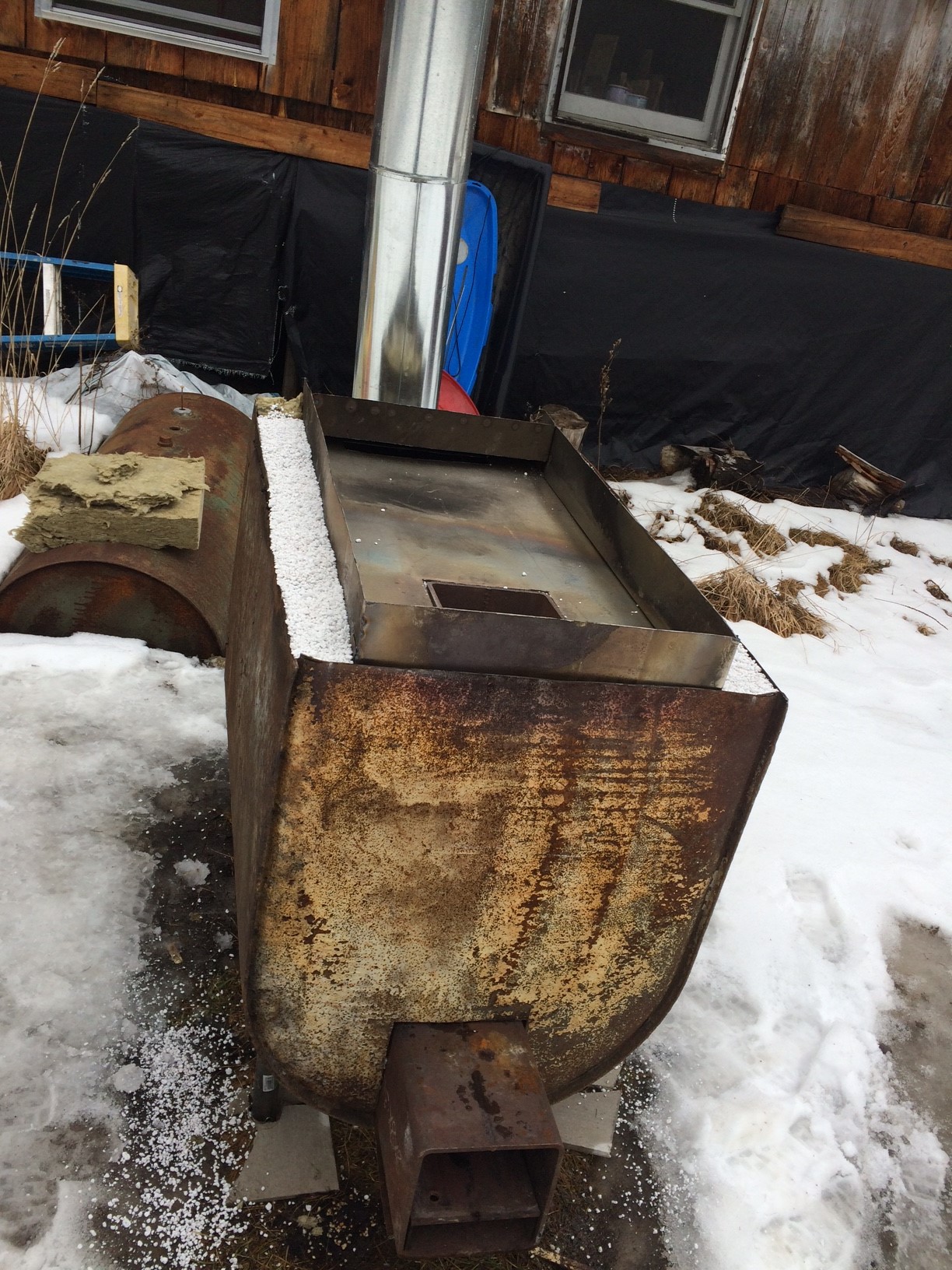 Rocket Stove Maple Syrup Evaporator (rocket stoves forum at permies)