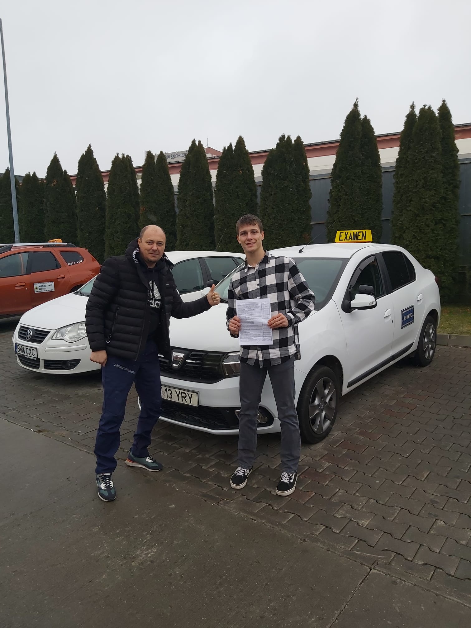 Permis 16 ani Scoala de soferi Iri Drive Permis conducere la 16 ani