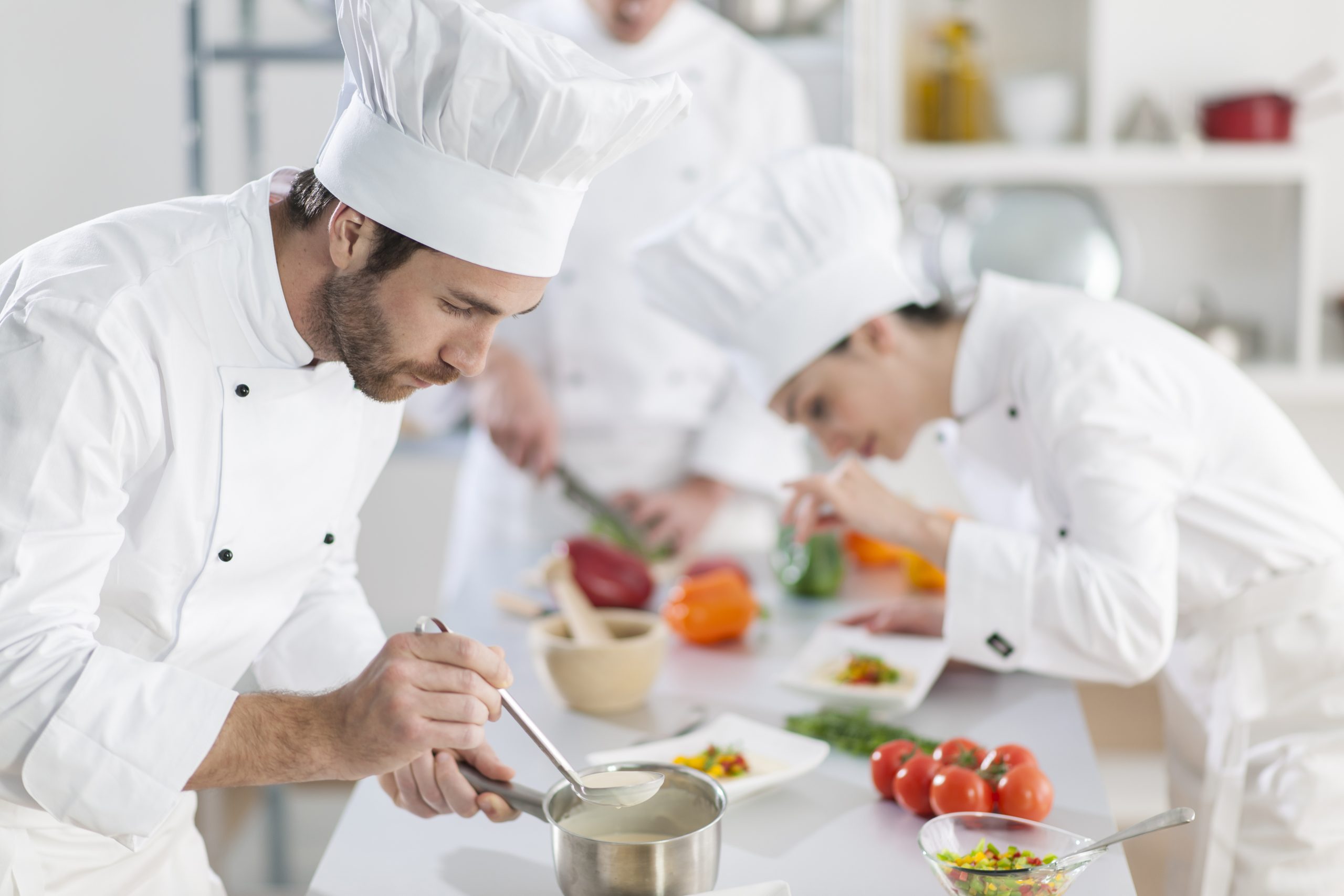 chef-de-partie-adalah-pengertian-tugas-hingga-gajinya-perpusteknik
