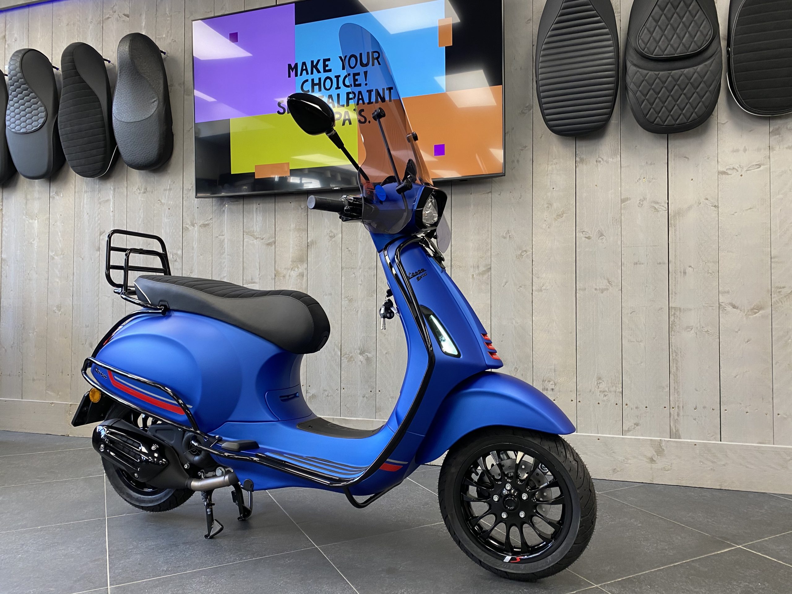 Vespa Sprint Blue Vivace Perry Scooters Haarlem