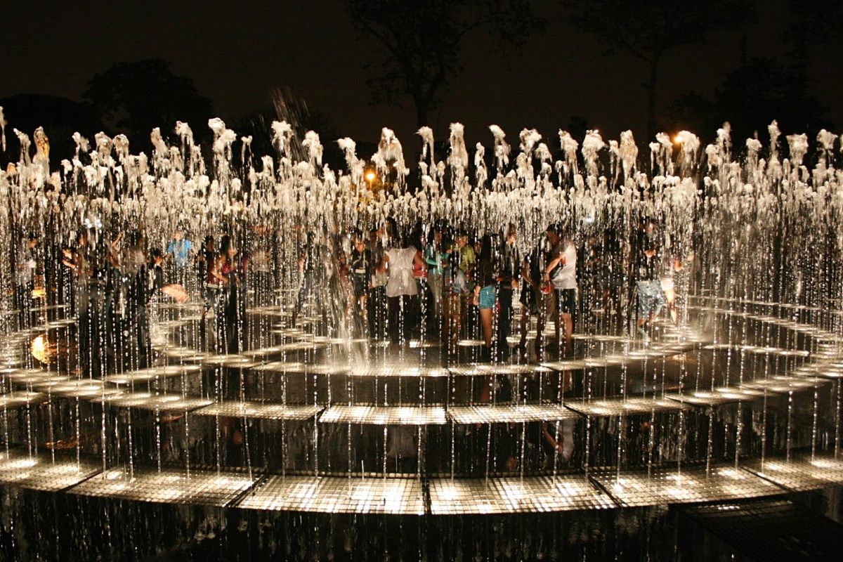 Lima magic water show Lima Magic fountain show guided tour