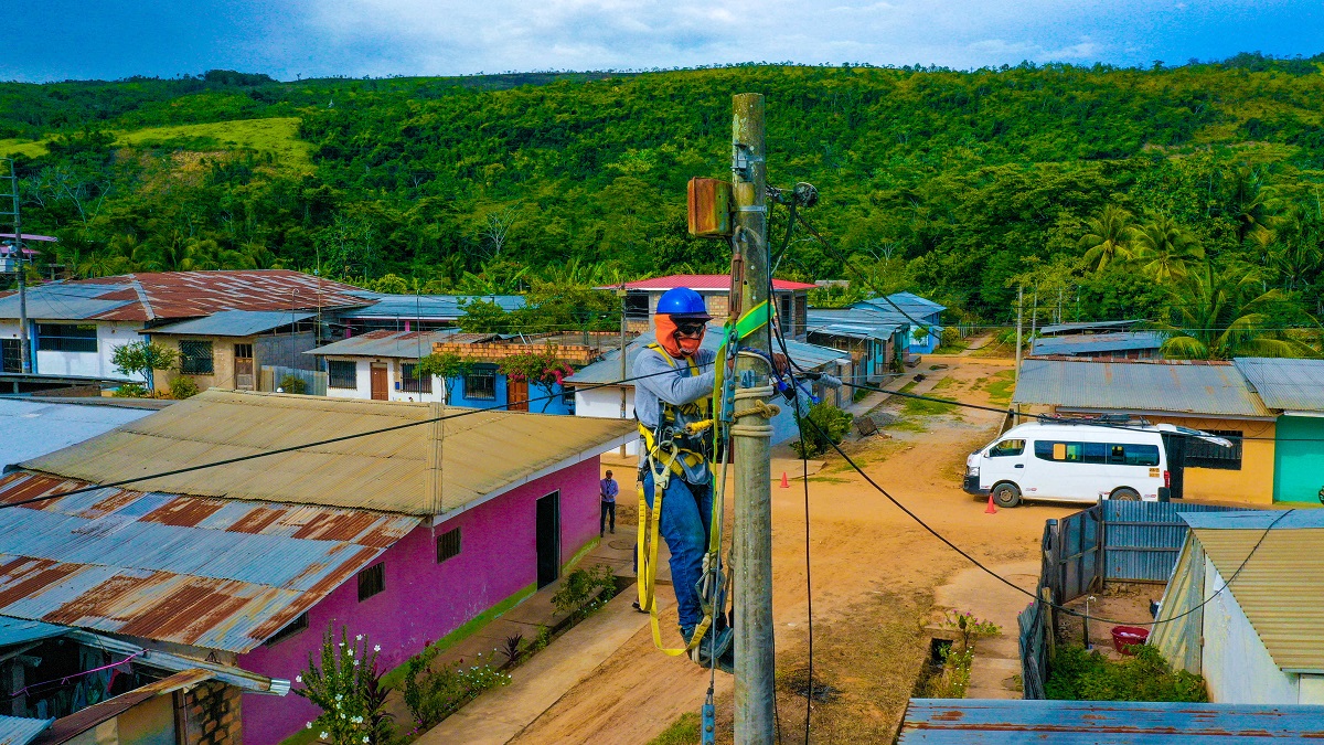Más de mil localidades de la Amazonía tendrán satelital este