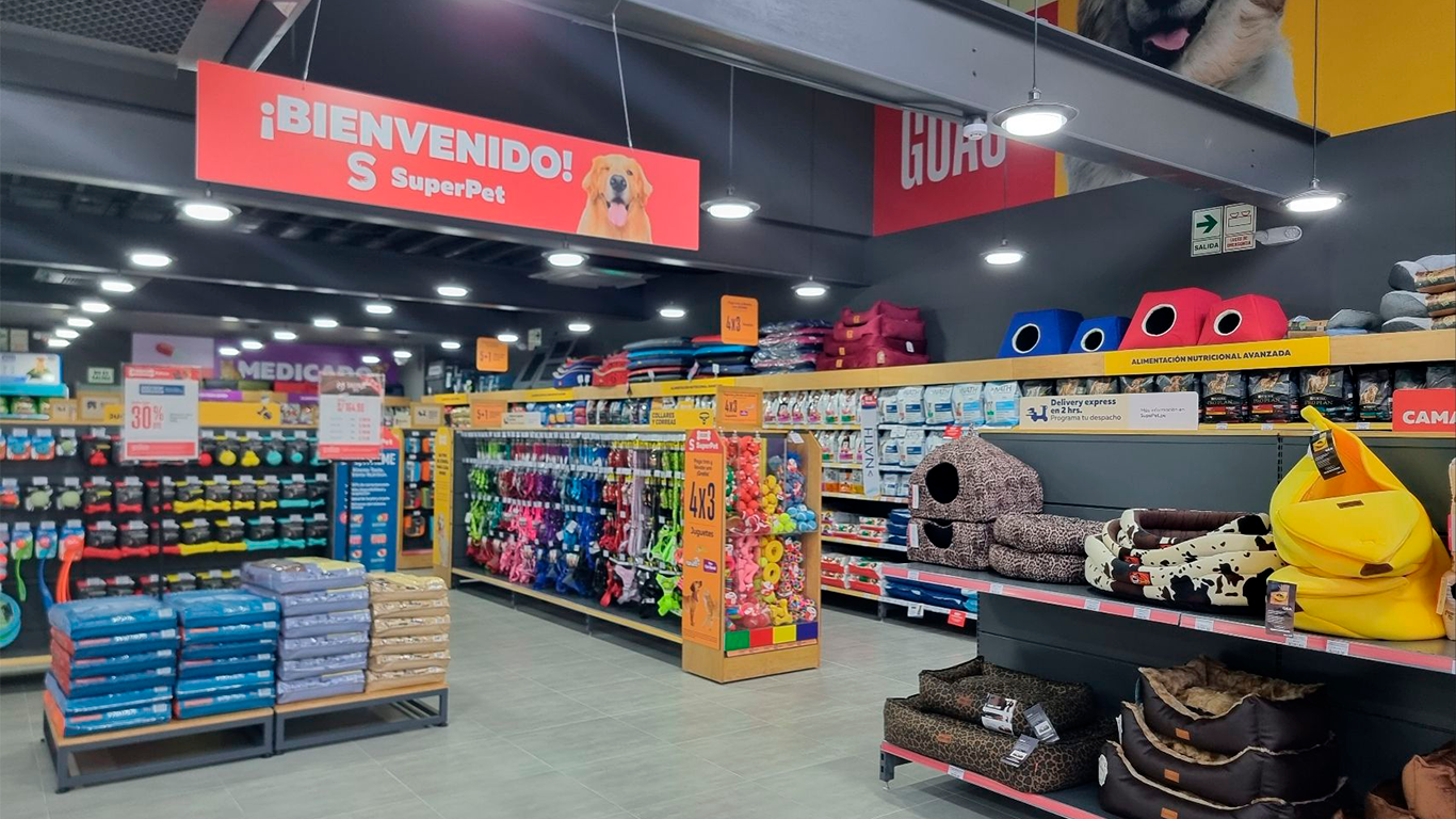 SuperPet continúa expansión e inaugura nueva tienda para mascotas en Lima