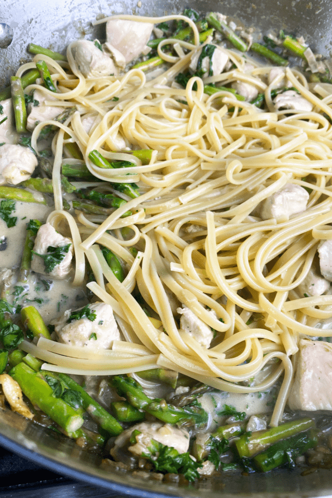 Creamy Chicken and Asparagus Linguine Pesto & Margaritas
