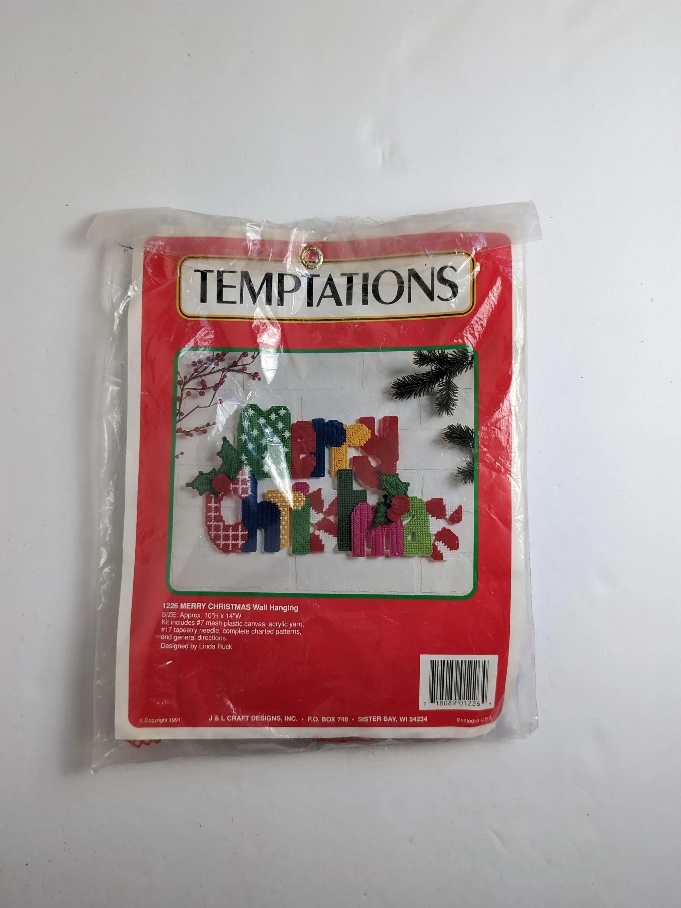Vintage Merry Christmas Wall Hanging Craft Kit