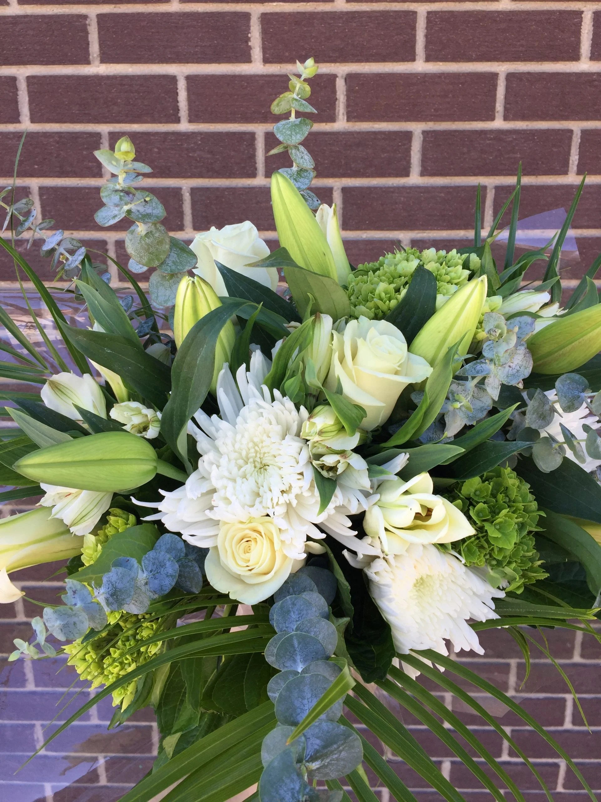 Petals Flowers and Gifts