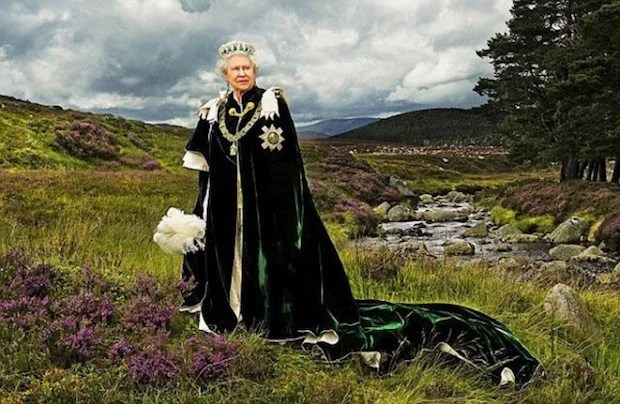 This Is, Quite Possibly, The Coolest Photo of Queen Elizabeth II Ever Taken