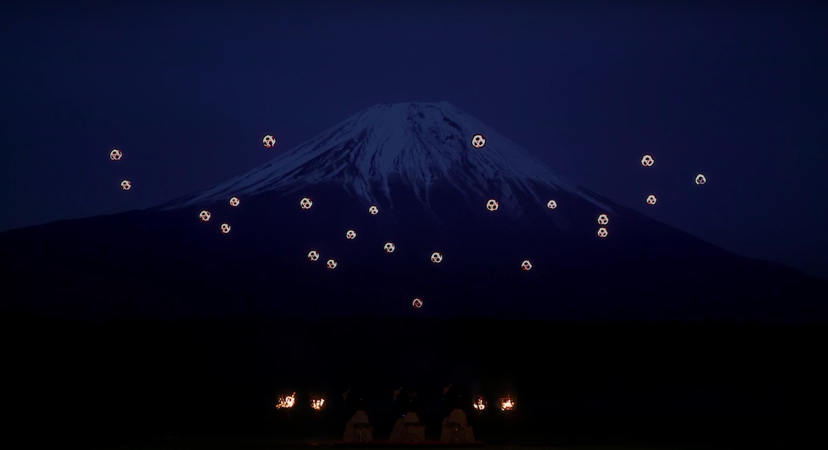 LEDCovered Drones 'Dance' in Front of Mount Fuji in Captivating Show