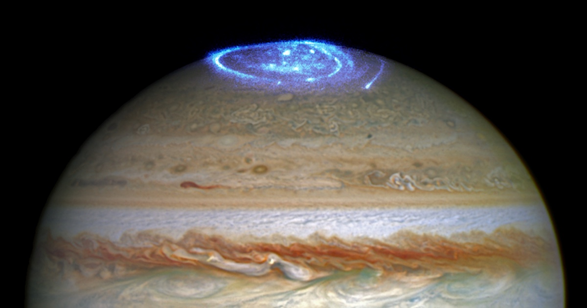 Hubble Photographs Stunning Aurora the Size of Earth on Jupiter PetaPixel
