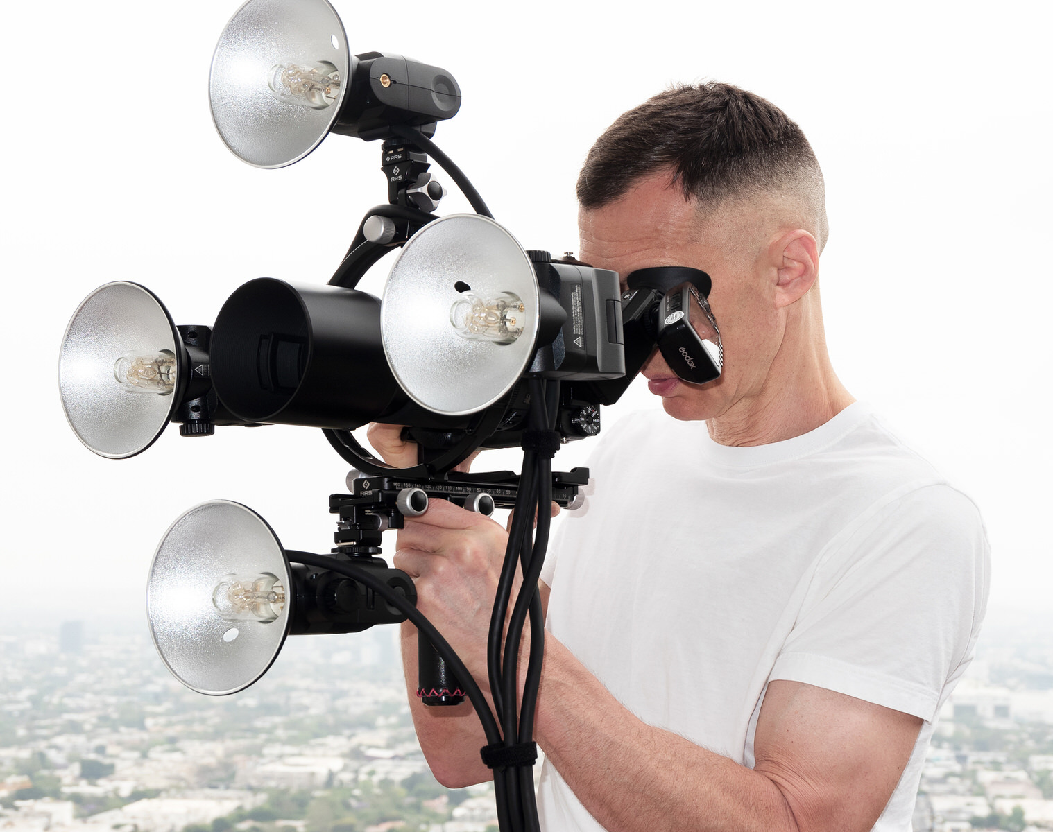 This Photographer Uses a QuadFlash PetaPixel