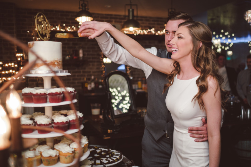 A Complete Guide to Using Off Camera Flash for Wedding Photography