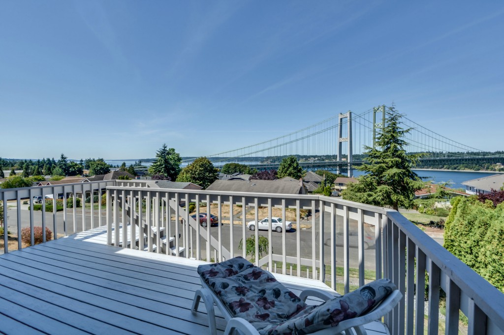 4Bedroom, 3Story Home w/180Degree View of Narrows Bridges, Huge