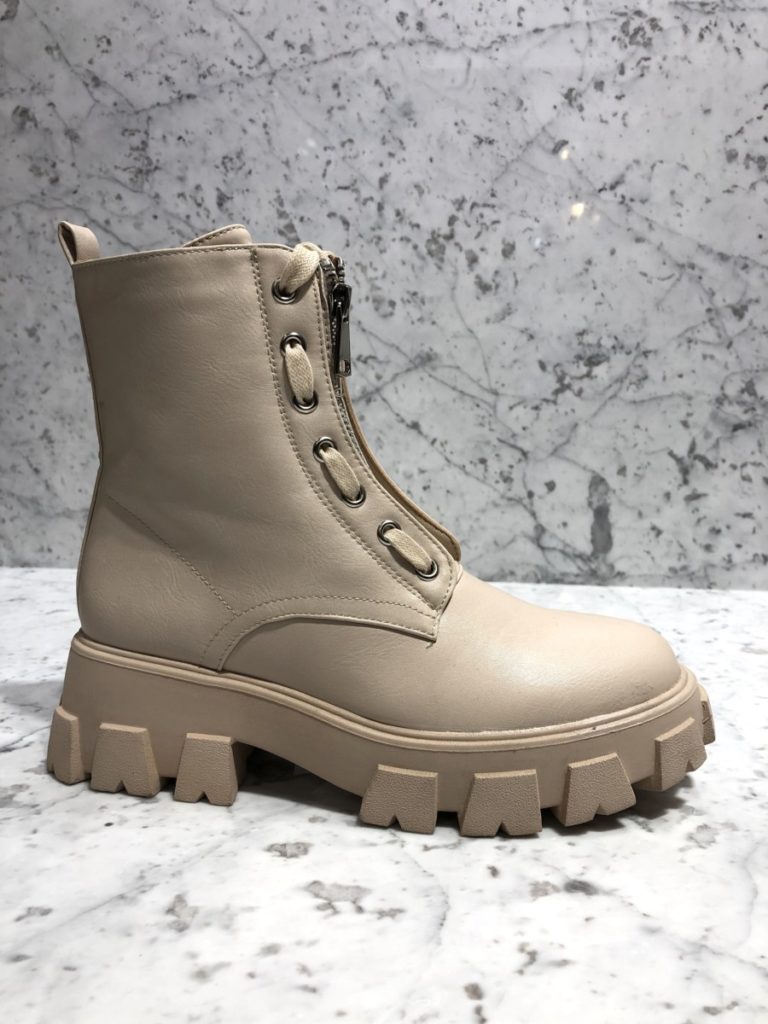 Flache Stiefeletten mit Reißverschluss und Profilsohle Farbe Beige PeterHeintz.de modex