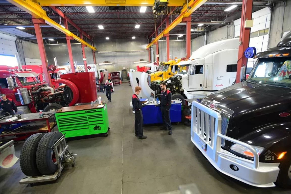 Custom Peterbilt Peterbilt Pacific Commercial Truck Dealership