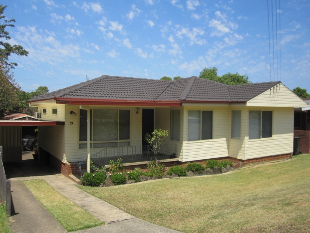 Blacktown, Sydney fibro house restoration Peter Bracey