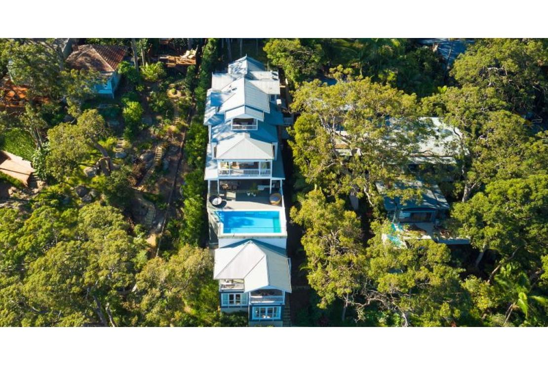 Waterfront house Avalon Peter Downes