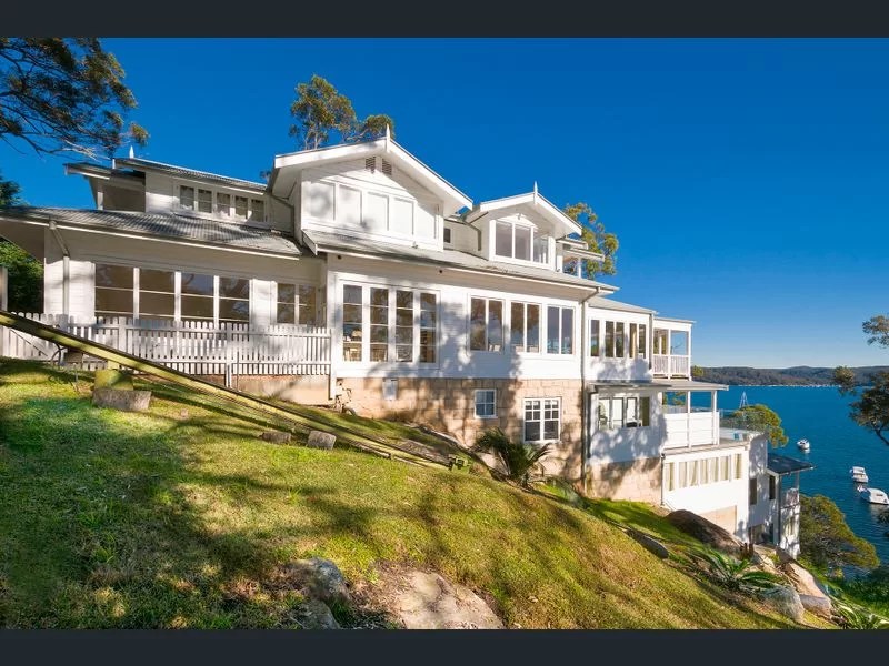Waterfront house Avalon Peter Downes