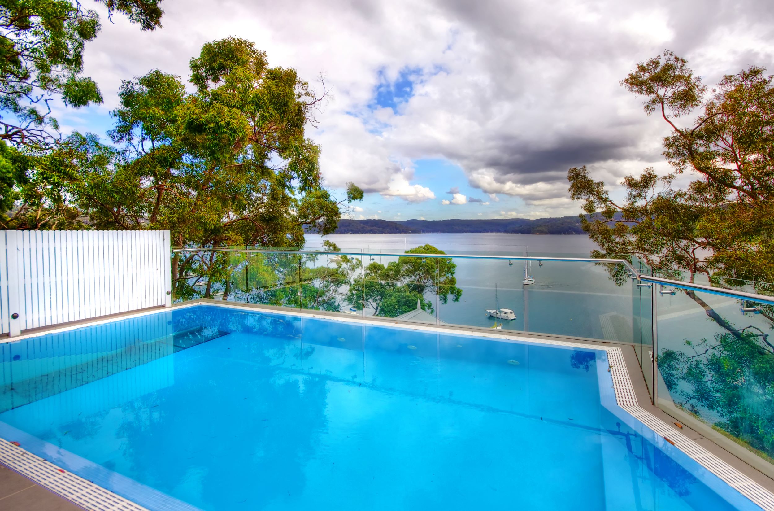 Waterfront house Avalon Peter Downes