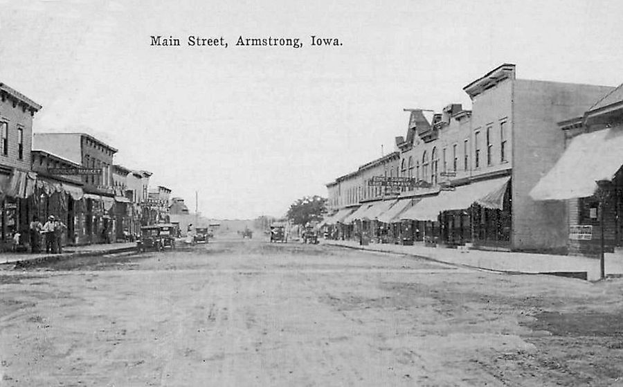 Iowa Old Main Street Postcards Peter D.