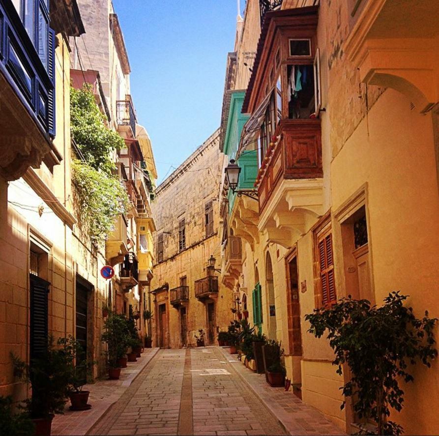 Hidden Gems of Malta Mediterranean History & Natural Wonders